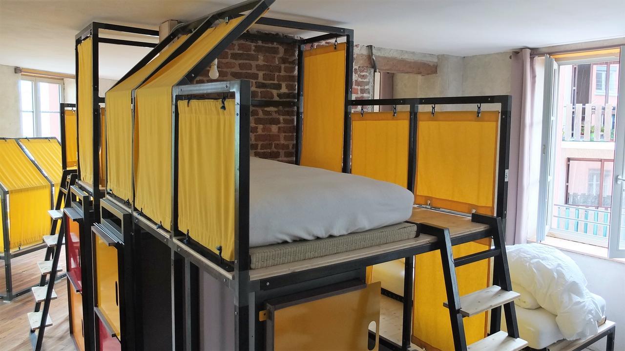 La Maison Rouge - Backpacker Hostel Сент-Этьен Экстерьер фото